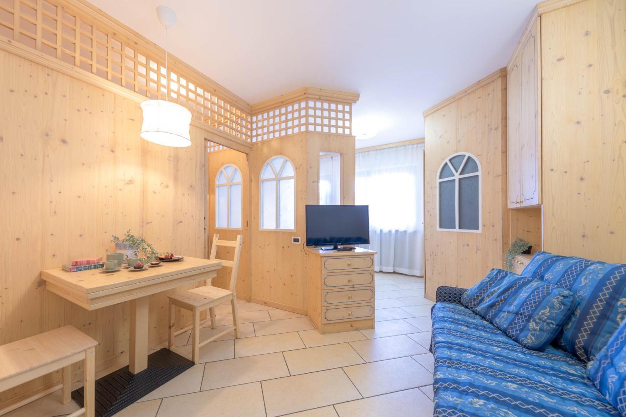 Comano Vacanze Appartamenti 科马诺泰梅 外观 照片