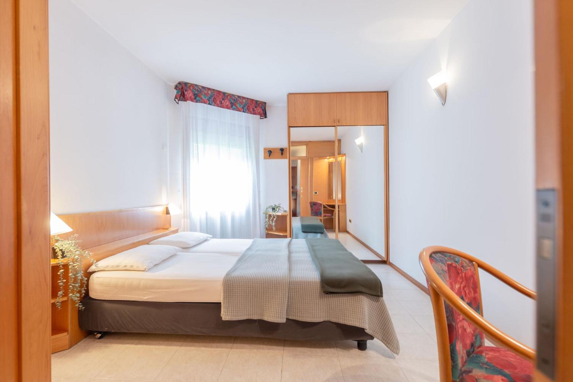 Comano Vacanze Appartamenti 科马诺泰梅 外观 照片