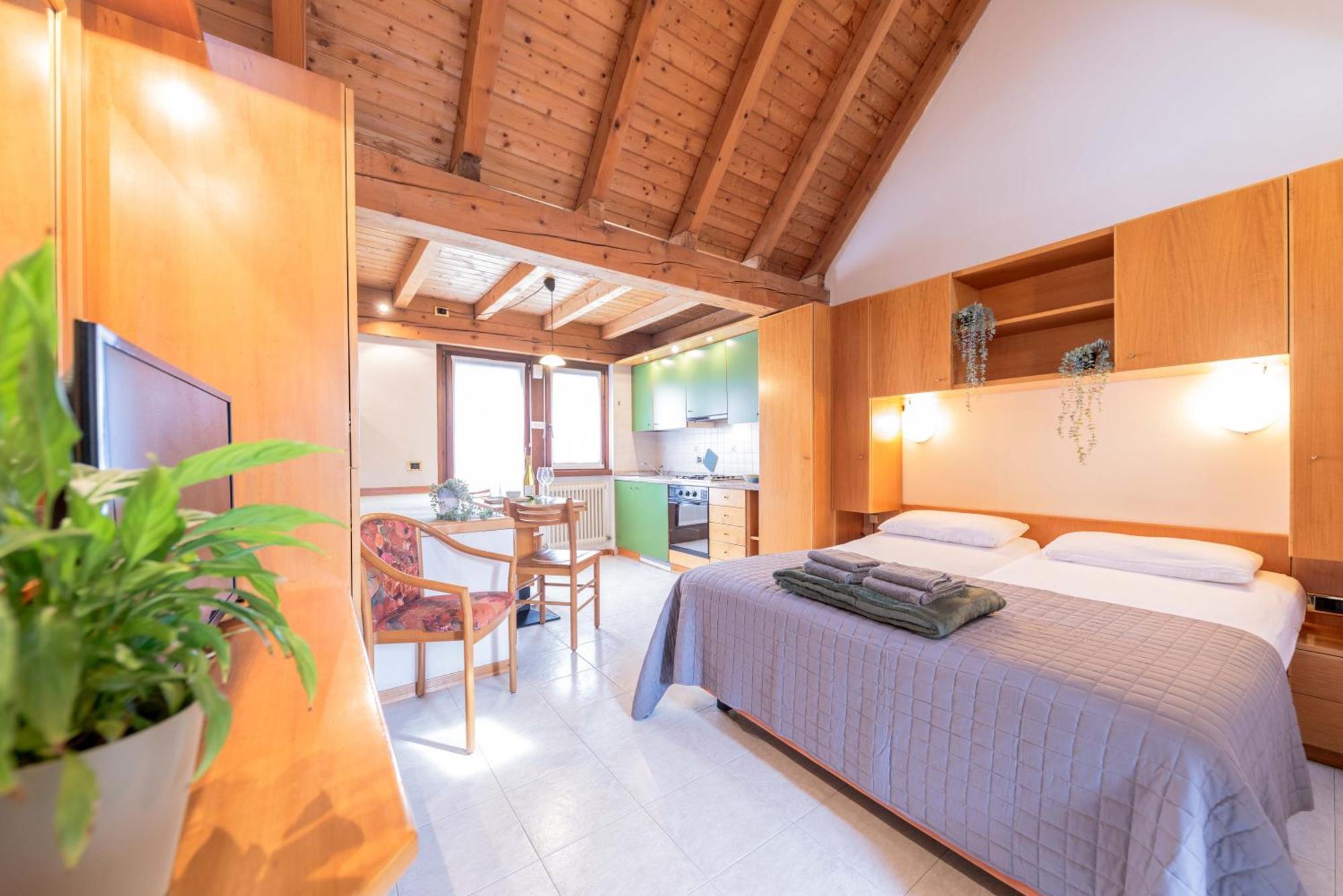 Comano Vacanze Appartamenti 科马诺泰梅 外观 照片